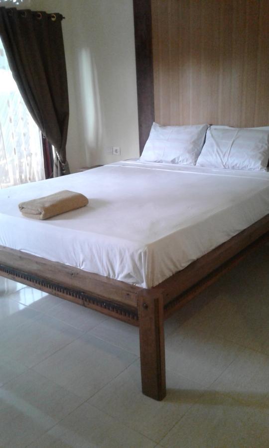 Madu Sentana House Hotel Ubud  Exterior photo